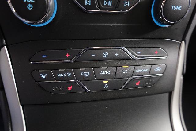 Certified 2019 Ford Edge SEL w/ Equipment Group 201A AWD/4WD image 22