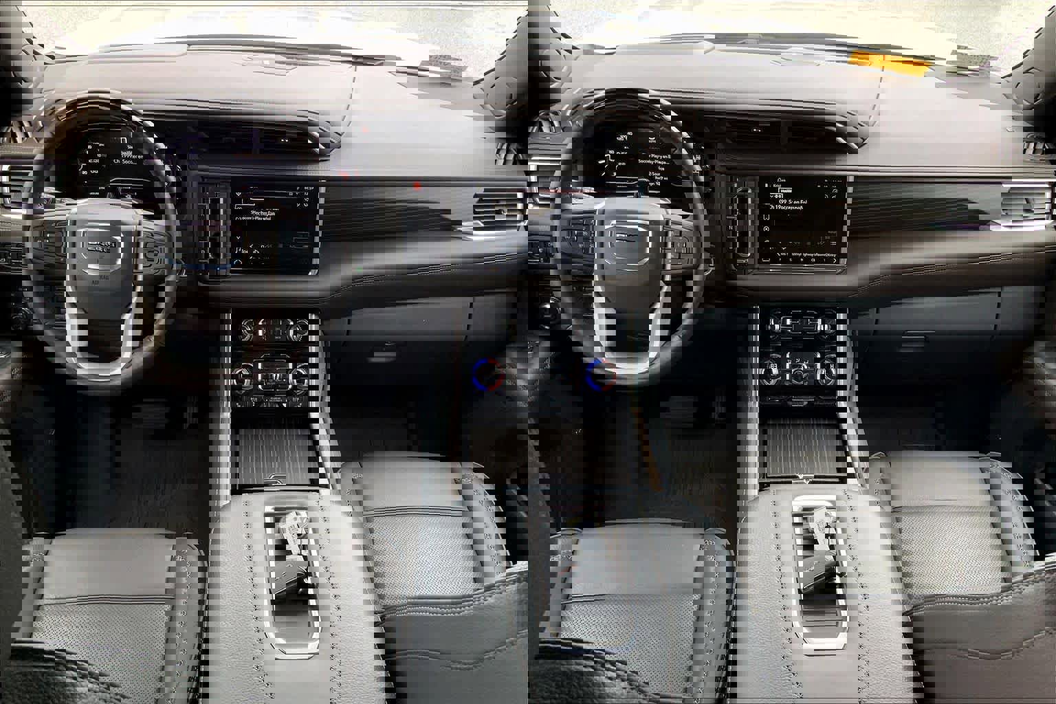 Used 2024 GMC Yukon Denali w/ Advanced Technology Package image 16