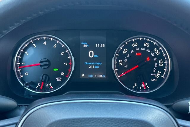 Used 2020 Toyota RAV4 XLE w/ XLE Grade Weather Package image 21