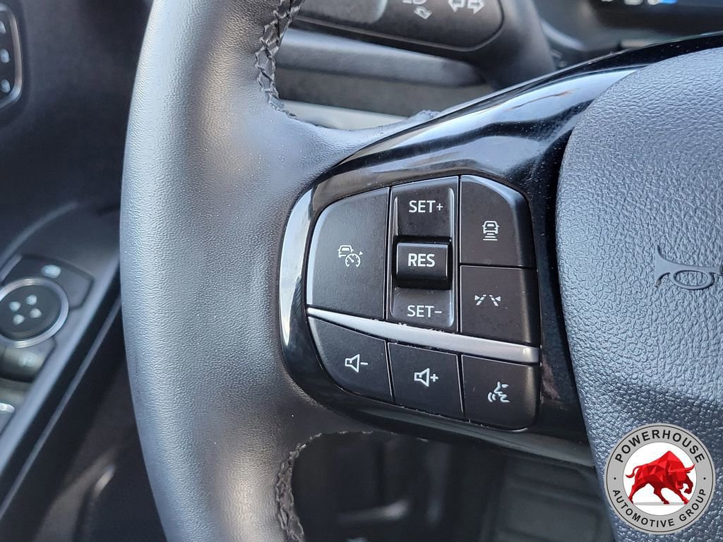 Certified 2025 Ford Escape SE w/ PHEV Premium Package image 31