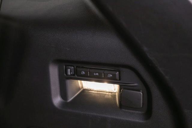 Certified 2025 Ford Explorer ST-Line w/ Premium Package image 18