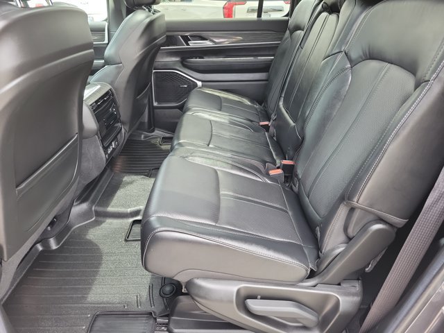 Used 2022 Jeep Wagoneer Series II w/ Premium Group I AWD/4WD image 11