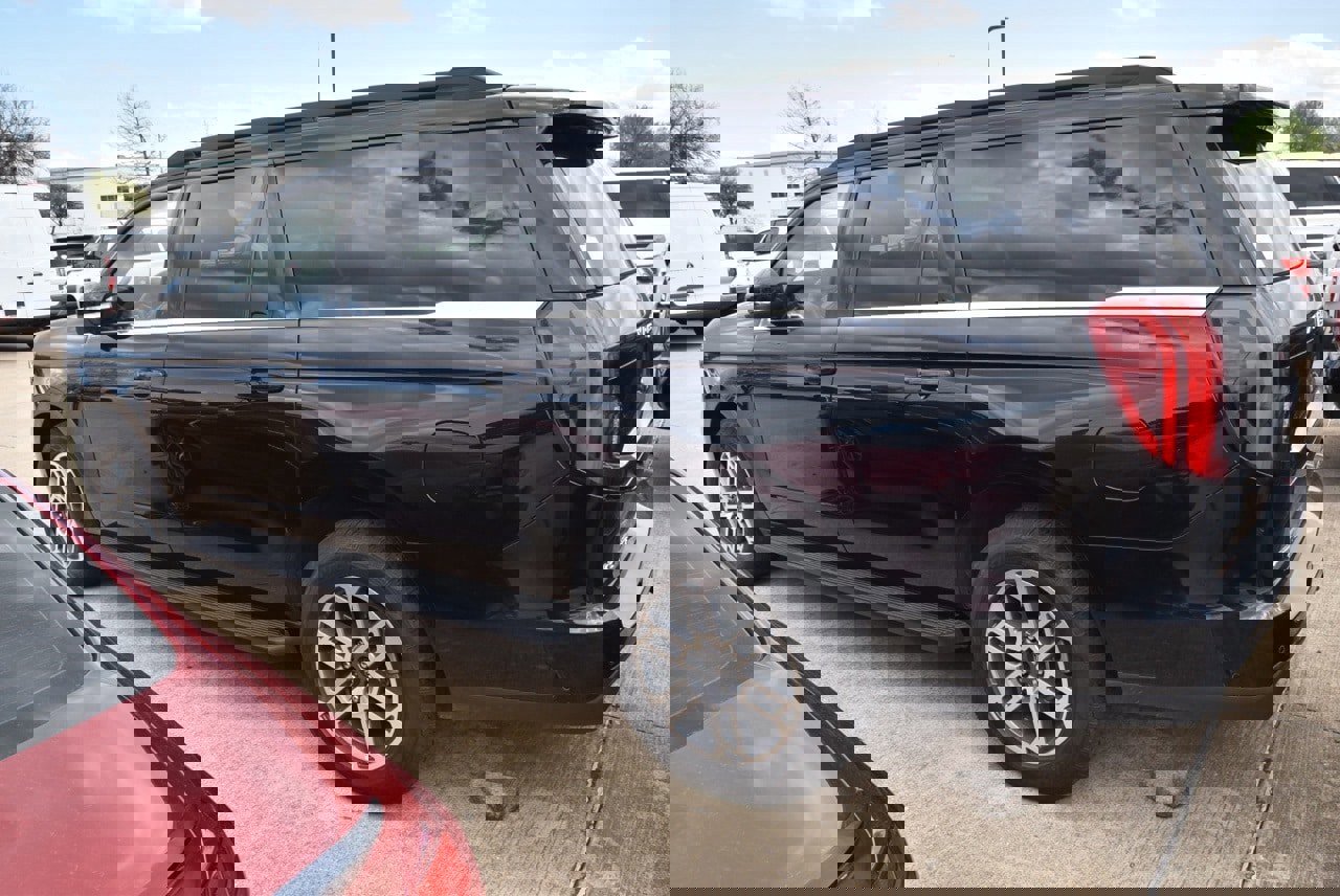 Certified 2025 Ford Expedition Max Active image 4