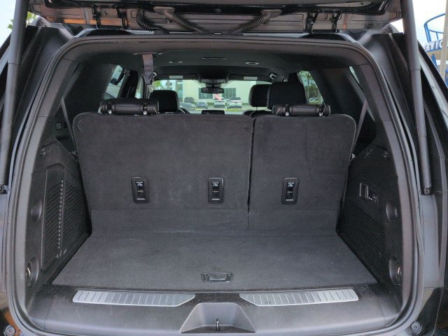 Used 2023 Chevrolet Tahoe Premier RWD image 13