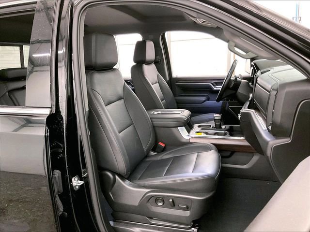 Used 2022 GMC Sierra 1500 SLT w/ SLT Premium Plus Package AWD/4WD image 7