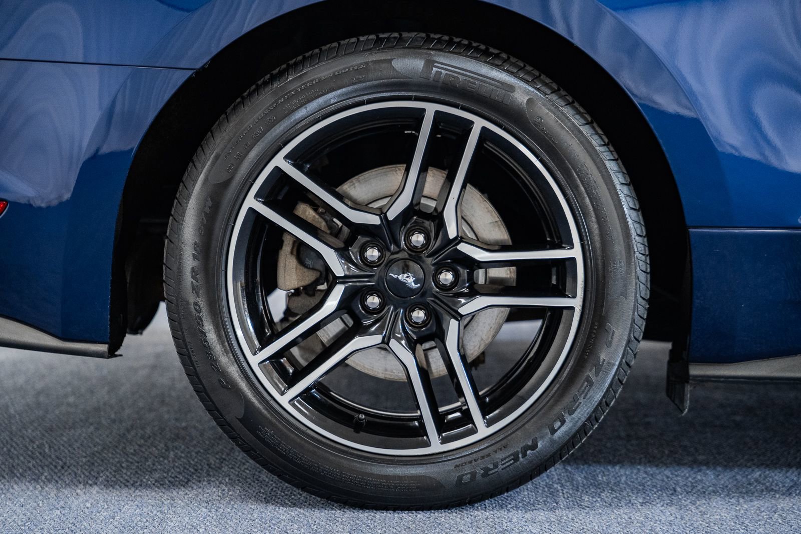 Certified 2019 Ford Mustang Coupe image 17