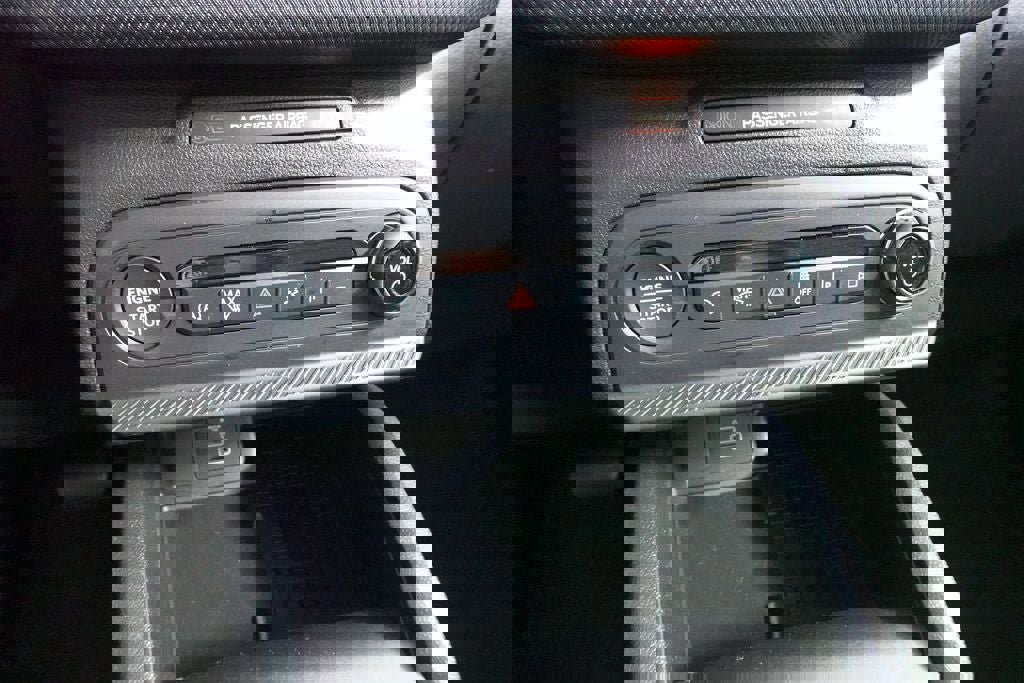 Certified 2025 Ford Bronco Sport Outer Banks w/ Outer Banks Tech Package+ AWD/4WD image 16