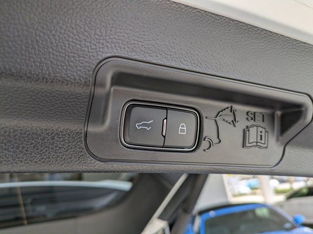 Certified 2023 Ford Explorer Limited w/ Limited Technology Package image 22