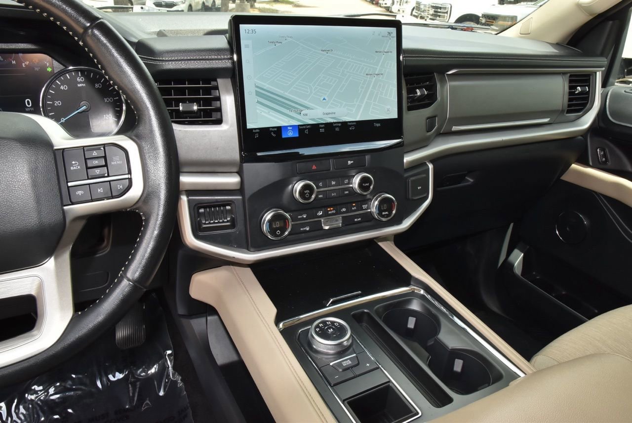 Certified 2022 Ford Expedition XLT image 28