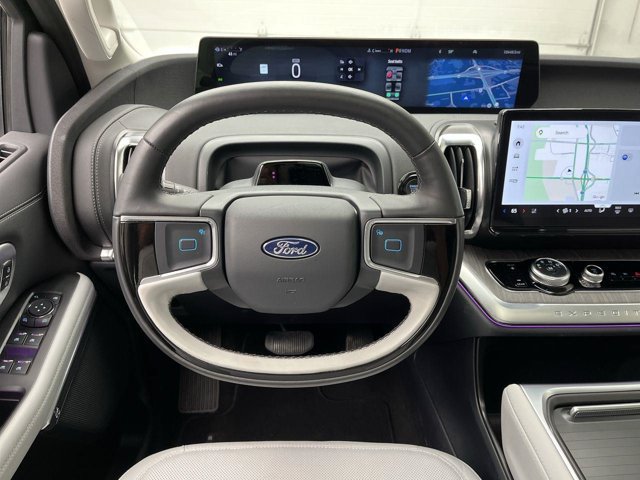Certified 2025 Ford Expedition Platinum w/ Platinum Ultimate Package AWD/4WD image 17