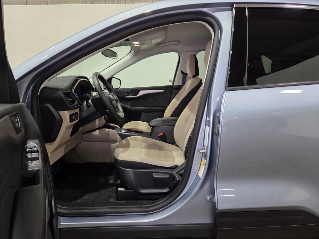 Certified 2022 Ford Escape SE image 18