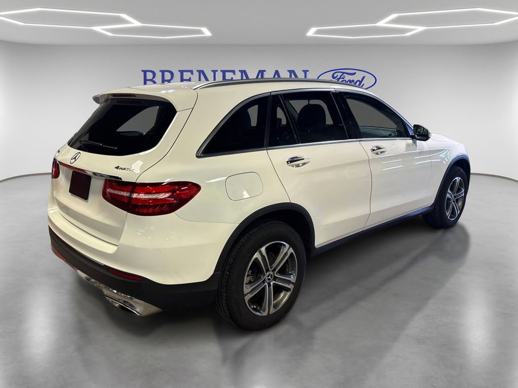 Used 2019 Mercedes-Benz GLC 300 4MATIC image 7