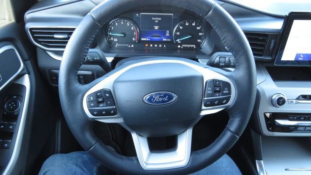 Certified 2023 Ford Explorer XLT w/ Equipment Group 202A image 22