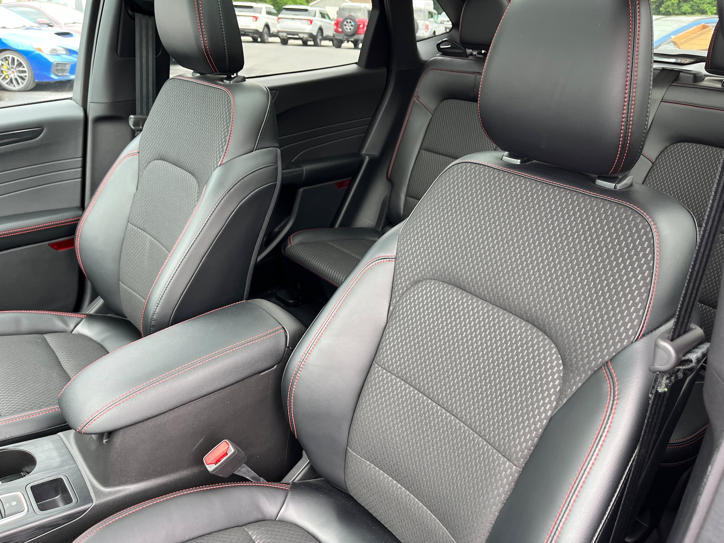 Certified 2023 Ford Escape ST-Line w/ Tech Pack #1 AWD/4WD image 11