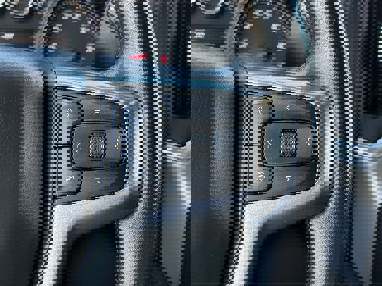 Used 2020 Chevrolet Silverado 1500 LT w/ Texas Edition image 14