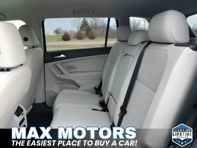Used 2023 Volkswagen Tiguan SE image 12