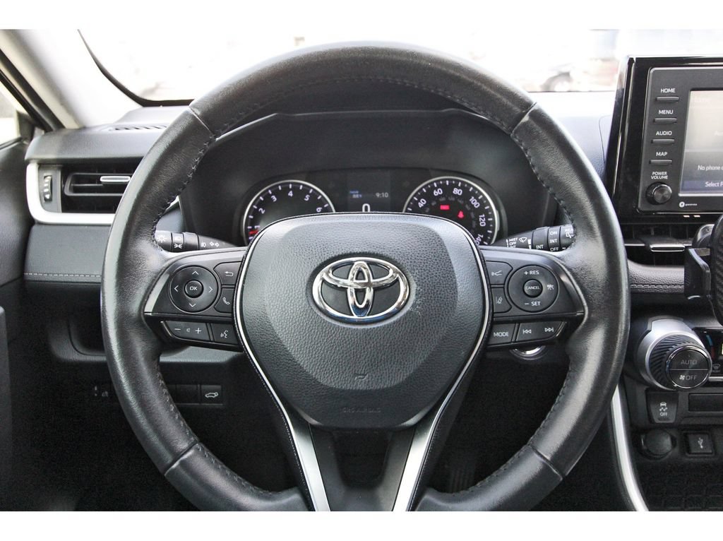 Used 2021 Toyota RAV4 XLE Premium FWD image 14