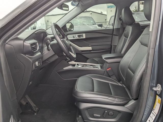 Certified 2022 Ford Explorer XLT w/ Equipment Group 202A RWD image 21