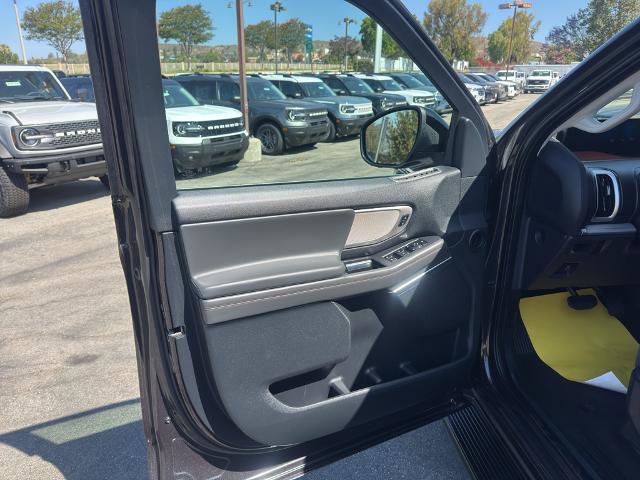 Certified 2025 Ford Expedition Active RWD image 7