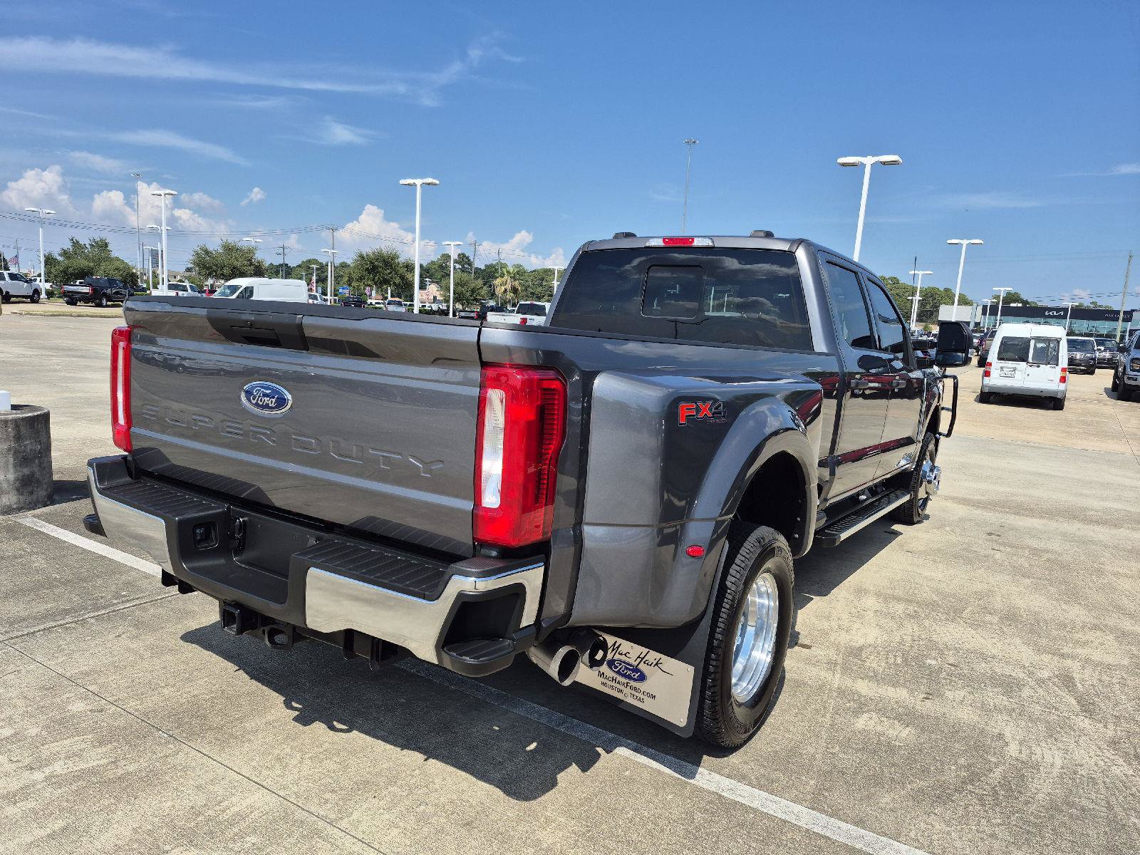 Certified 2025 Ford F350 XLT AWD/4WD image 14