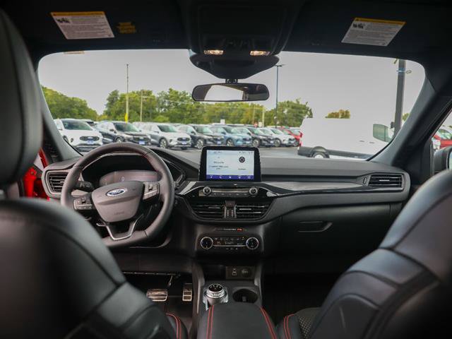 Certified 2024 Ford Escape ST-Line AWD/4WD image 4