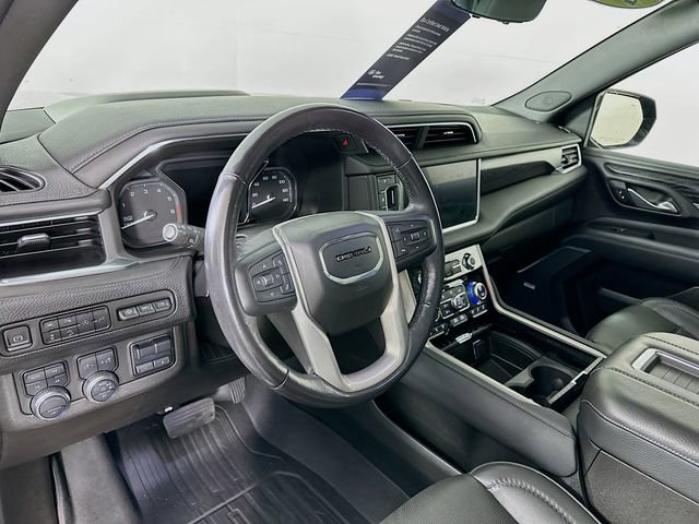 Used 2021 GMC Yukon Denali w/ Denali Ultimate Package image 16