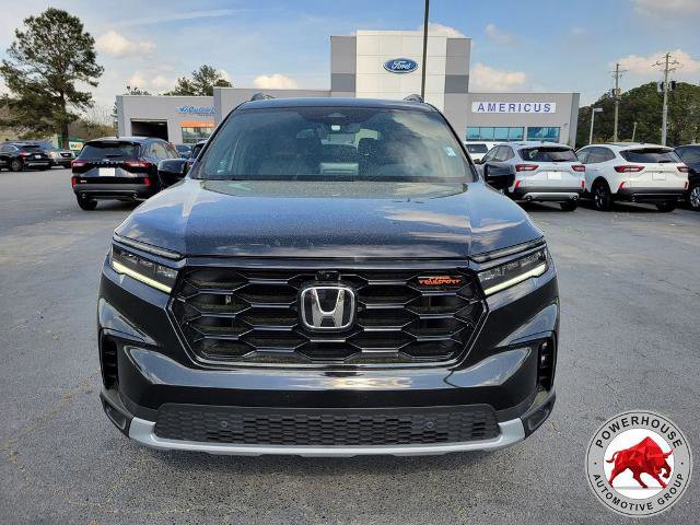 Used 2025 Honda Pilot TrailSport image 8