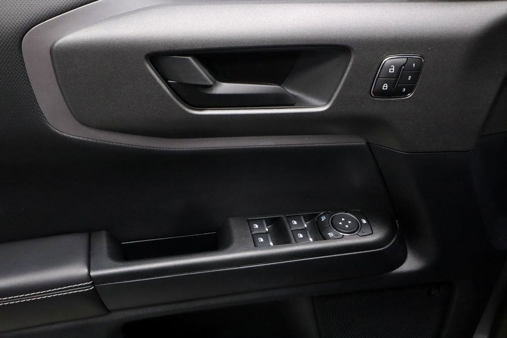 Certified 2025 Ford Bronco Sport Outer Banks w/ Outer Banks Tech Package+ AWD/4WD image 24