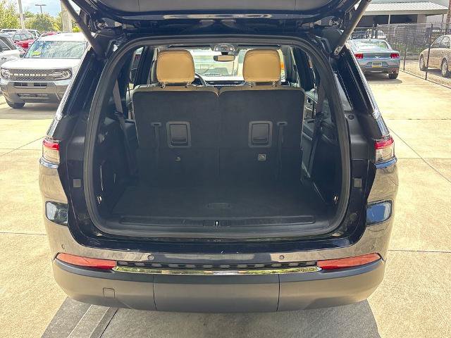 Used 2023 Jeep Grand Cherokee L Limited RWD image 33