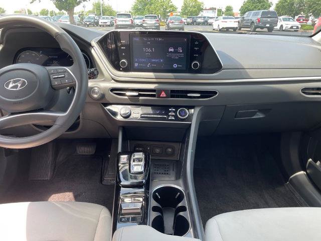 Used 2022 Hyundai Sonata SEL w/ Convenience Package FWD image 12