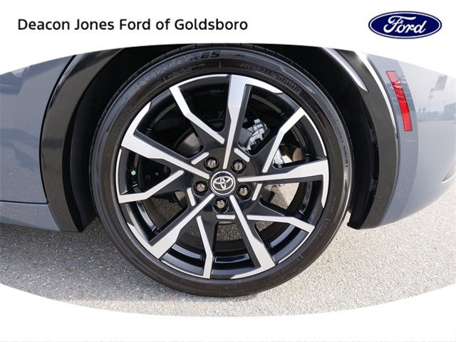 Used 2024 Toyota Prius Prime XSE Premium image 12