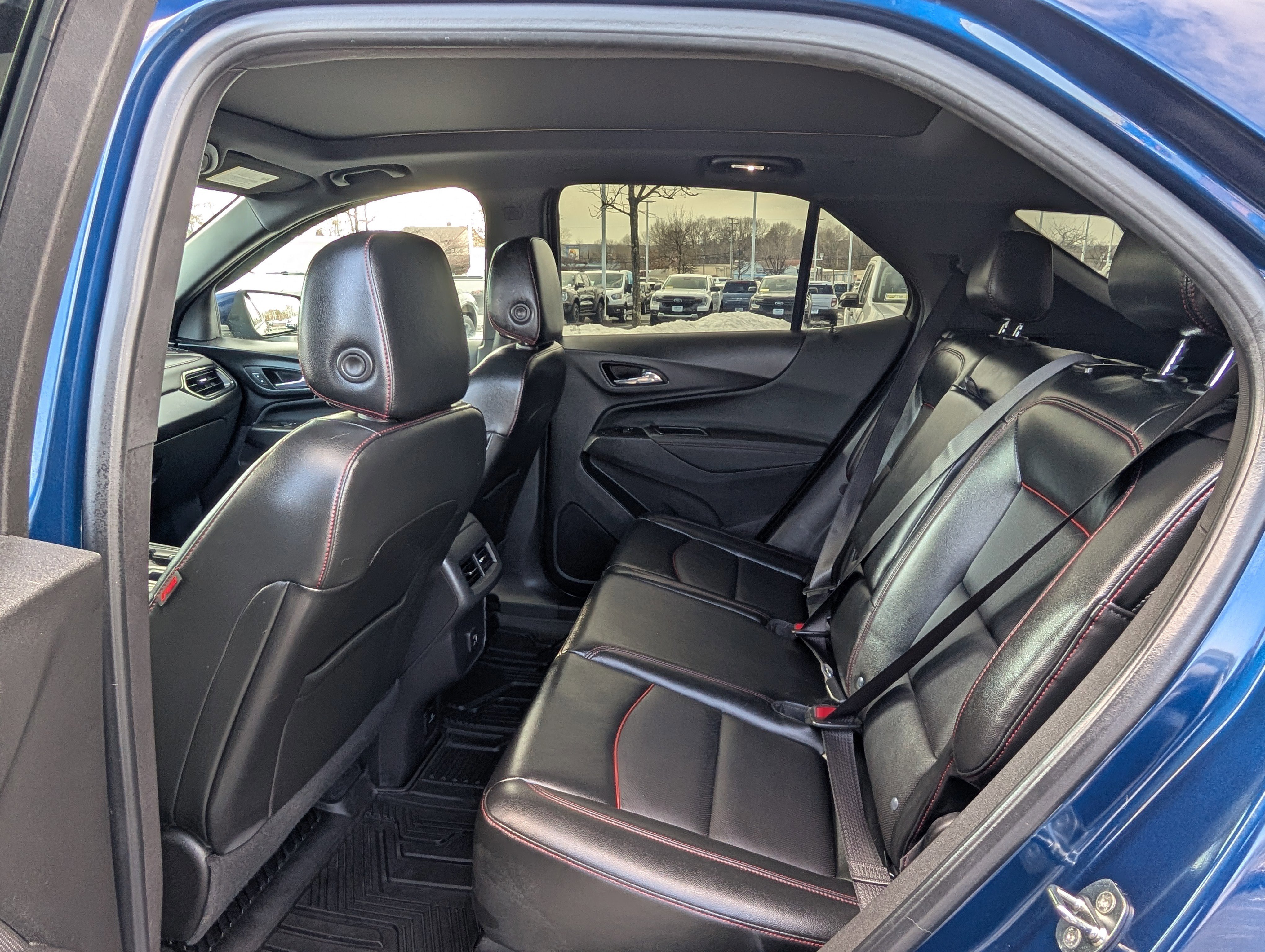 Used 2023 Chevrolet Equinox RS w/ RS Leather Package image 13