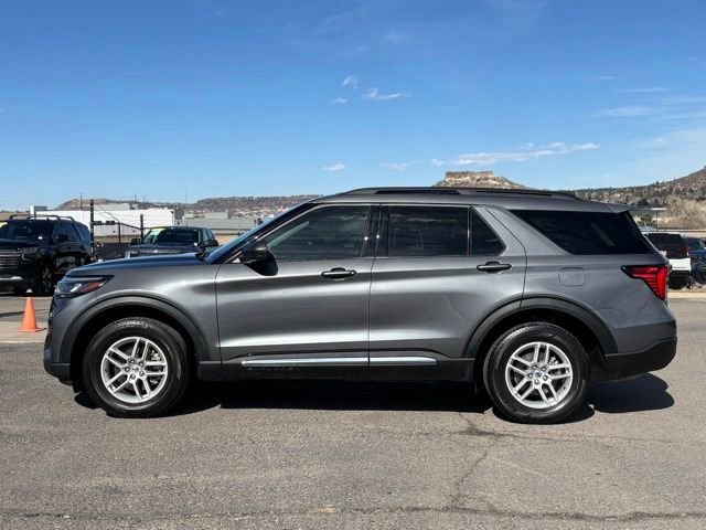 Certified 2025 Ford Explorer Active image 2