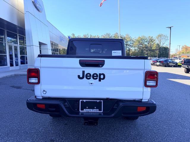 Used 2022 Jeep Gladiator Sport image 6
