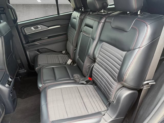 Certified 2025 Ford Explorer ST-Line w/ ST-Line Street Pack AWD/4WD image 23