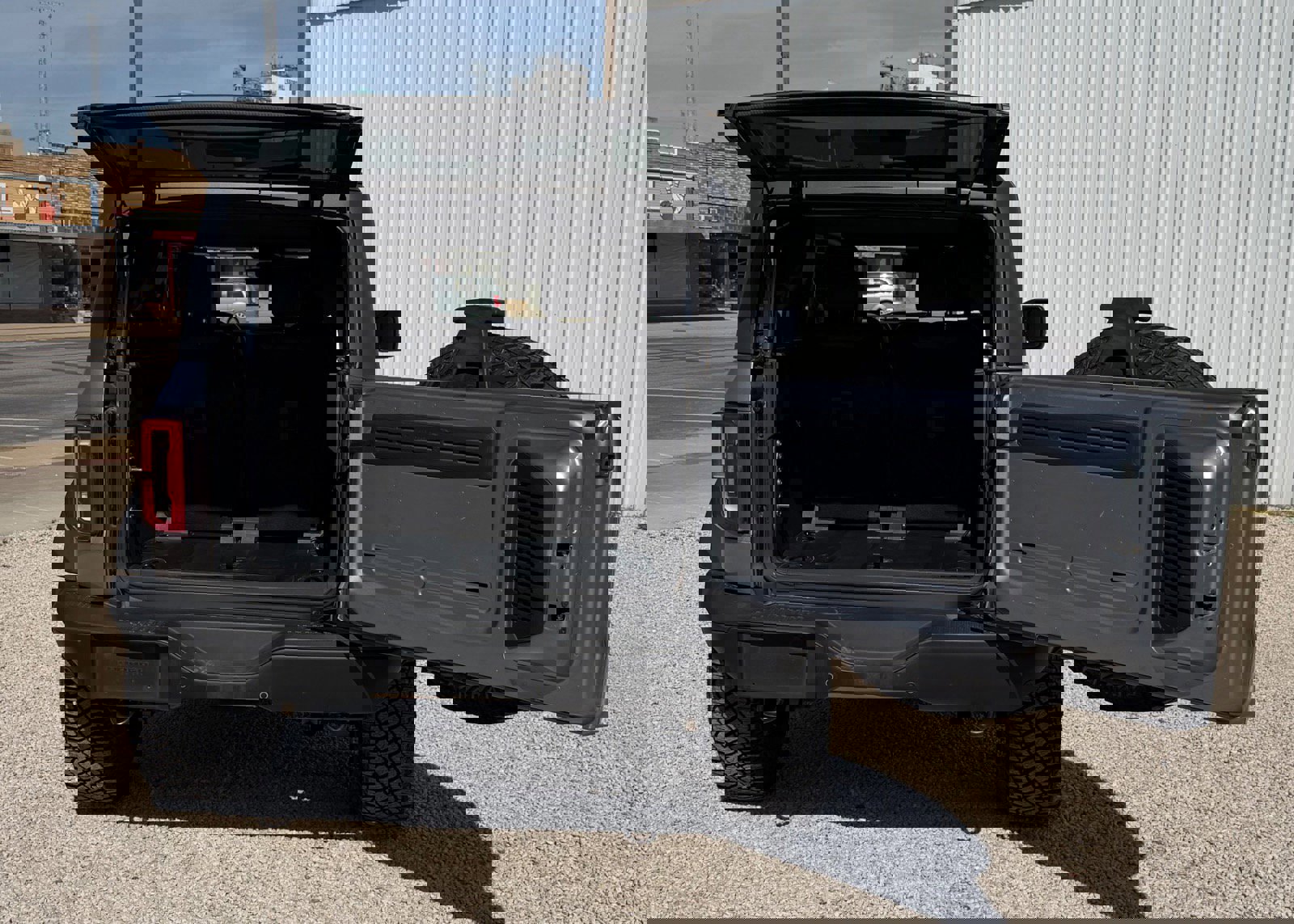 Certified 2023 Ford Bronco Badlands w/ Sasquatch Package image 9