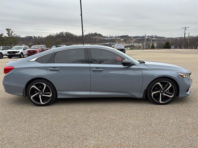 Used 2022 Honda Accord Sport image 6