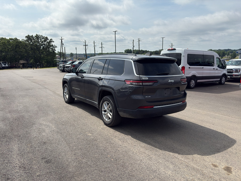 Used 2024 Jeep Grand Cherokee L Laredo w/ Luxury Tech Group I AWD/4WD image 2