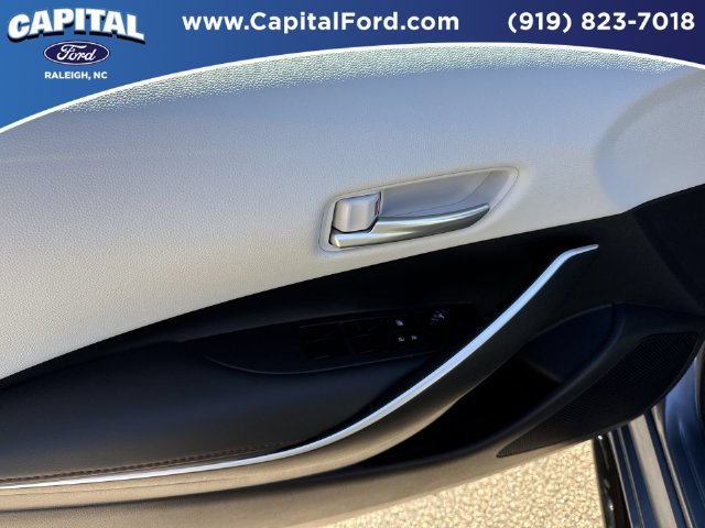 Used 2025 Toyota Corolla SE FWD image 20