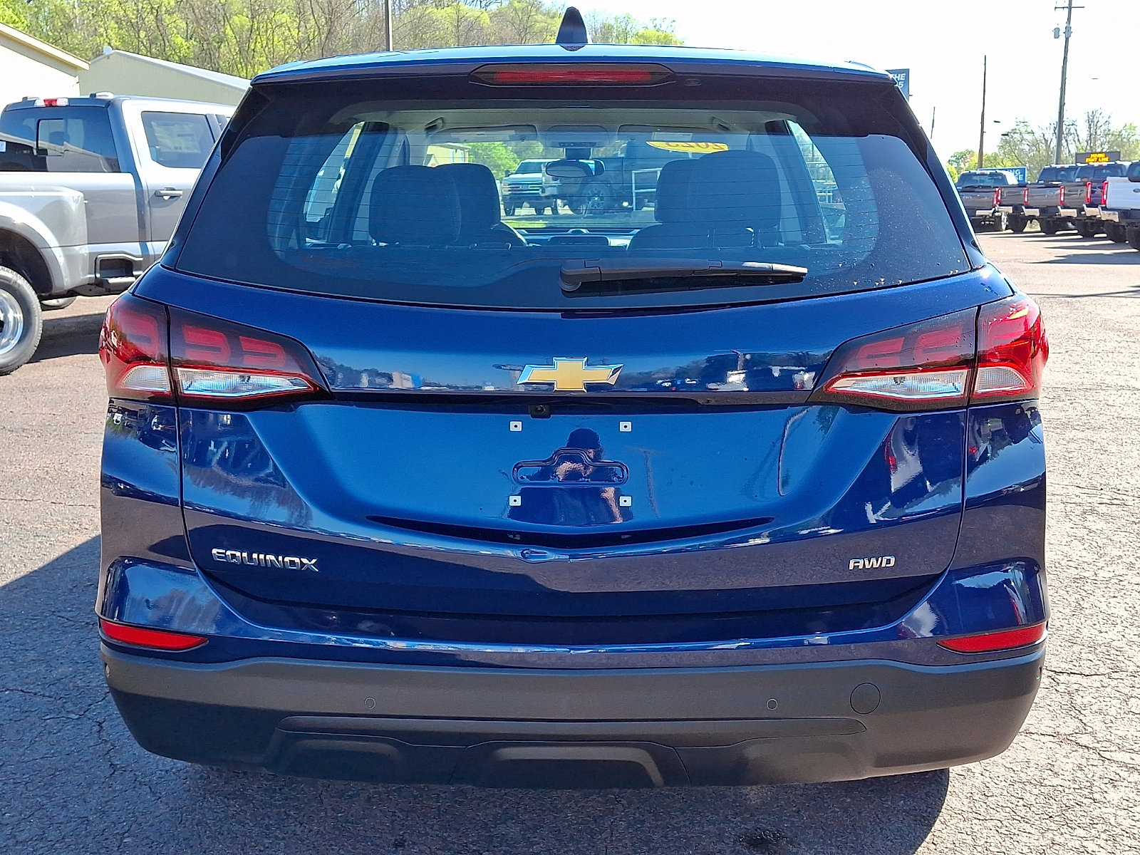 Used 2023 Chevrolet Equinox LS w/ Driver Confidence II Package image 9