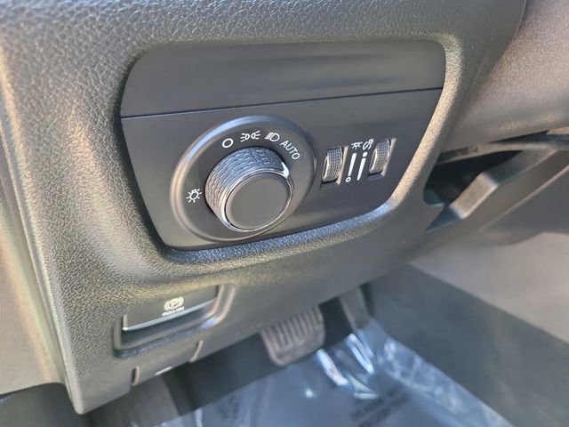 Used 2024 Jeep Grand Cherokee L Altitude AWD/4WD image 23