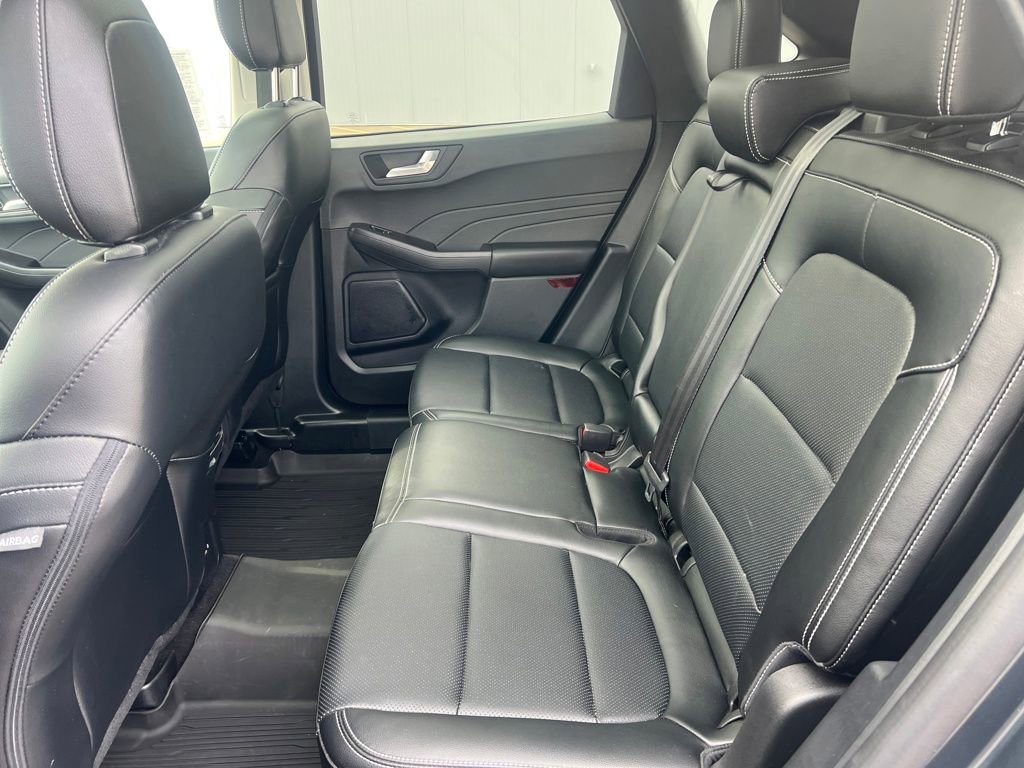 Certified 2022 Ford Escape Titanium w/ Class II Trailer Tow Package image 23