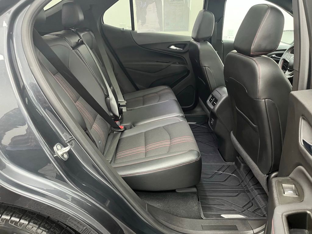 Used 2023 Chevrolet Equinox RS image 30