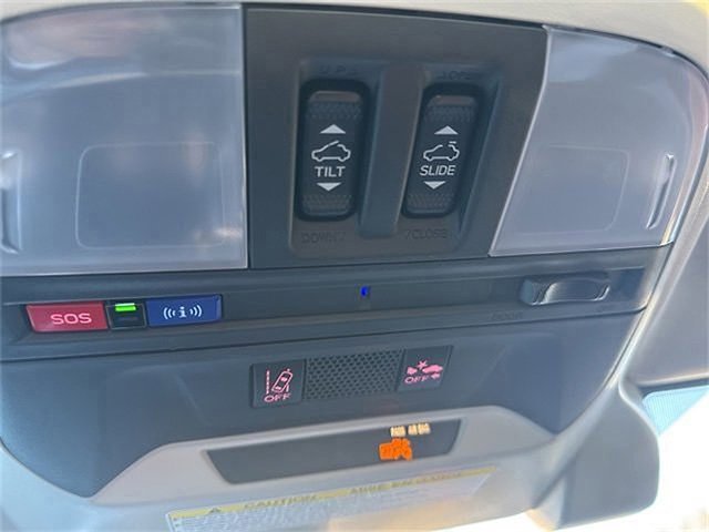 Used 2023 Subaru Crosstrek 2.5i Limited image 17