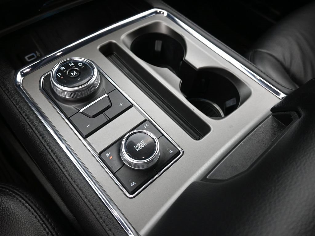 Certified 2019 Ford Expedition XLT w/ Equipment Group 202A image 31