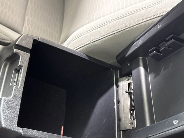 Used 2018 Toyota Tacoma SR5 AWD/4WD image 41