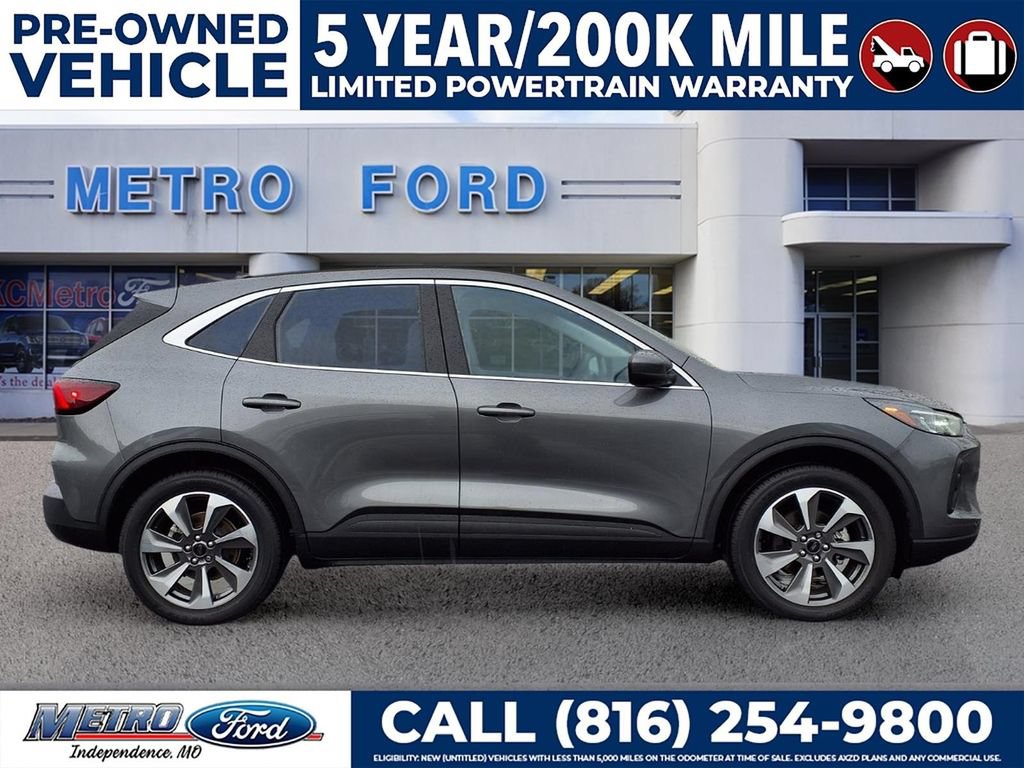 Certified 2025 Ford Escape Platinum w/ Premium Technology Package AWD/4WD image 2