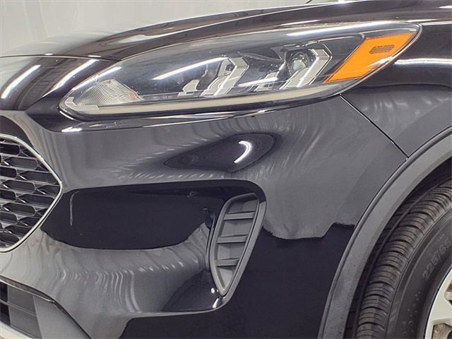 Certified 2020 Ford Escape SE image 30