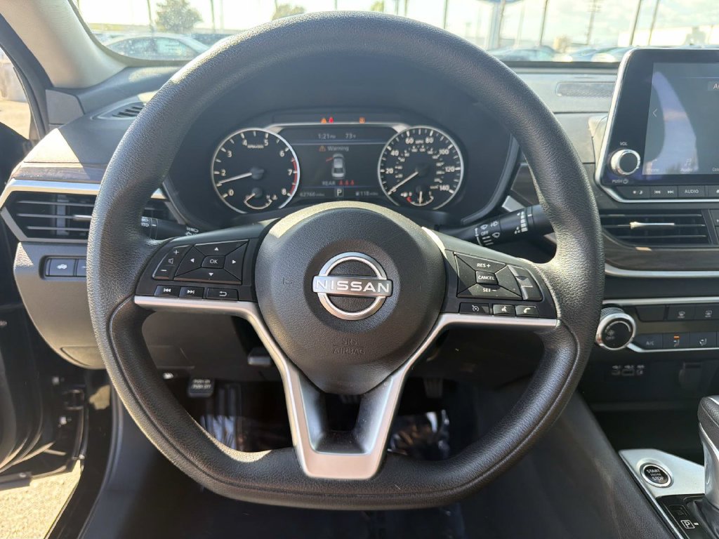 Used 2024 Nissan Altima 2.5 SV FWD image 9