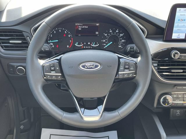 Certified 2022 Ford Escape SE w/ SE Sport Appearance Package FWD image 13